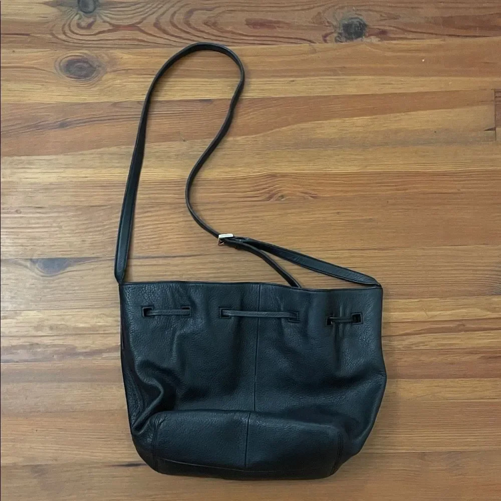 Kate Spade Cooper Grey Street Black Leather Bucket Tote Bag Crossbody WKRU3057